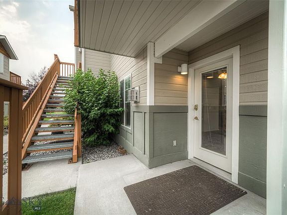 2nd image of 877 Forestglen Dr #5C