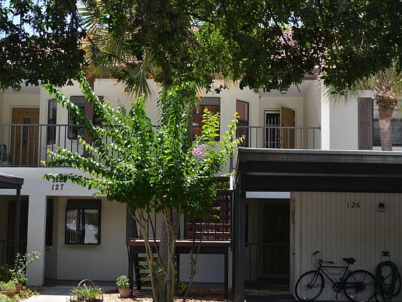 2nd image of 126 Pine Hollow Dr #126