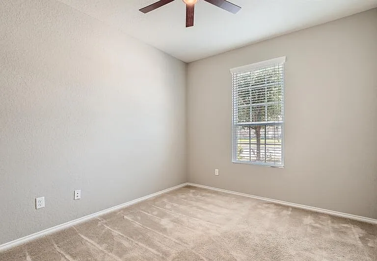 13927 Laurel Br — Photo 5