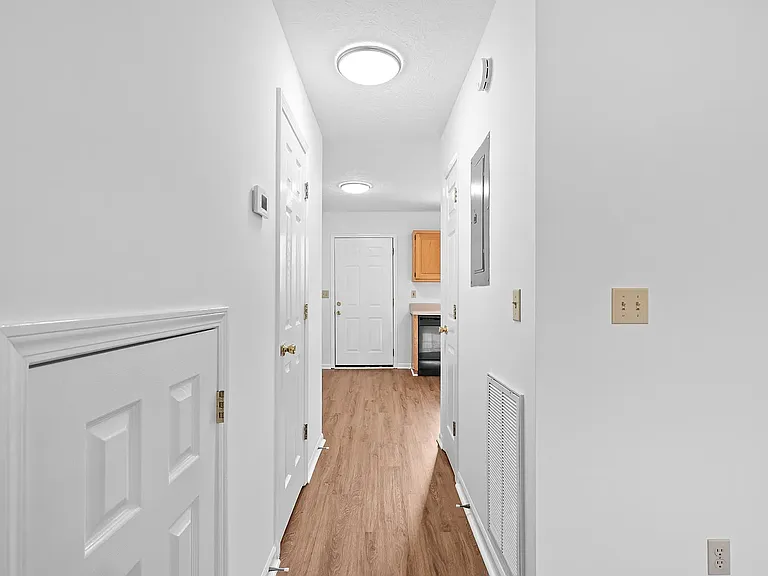 Austin Place Apartments — Photo 24