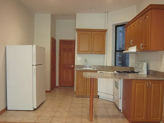 Rented by Metropolitan Equities | media 12