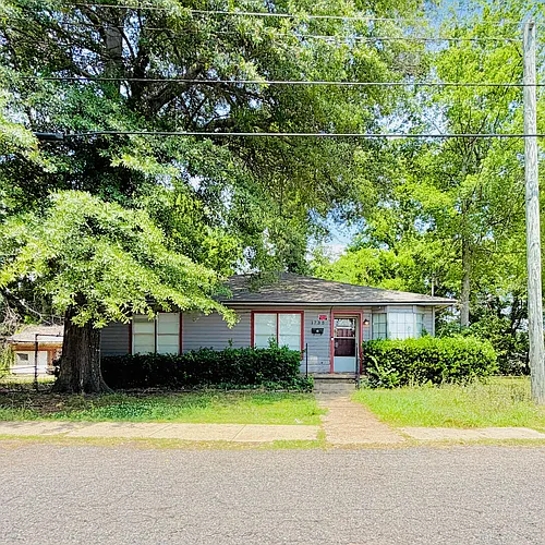 1735 Green St Photo 1