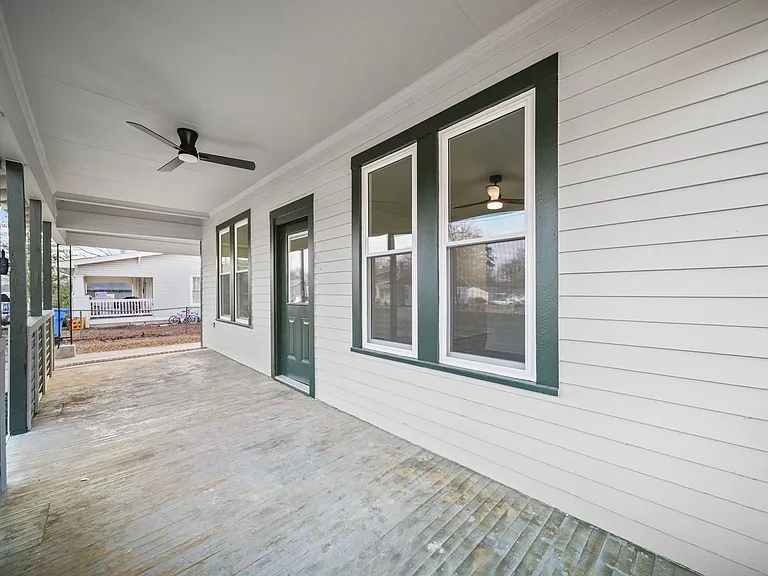 1703 Lowder St — Photo 5