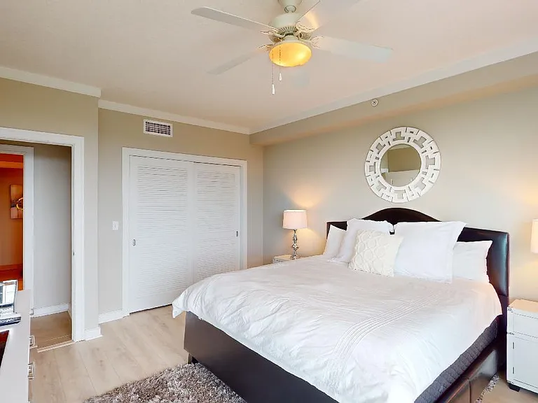 2060 Beach Blvd #601 — Photo 9