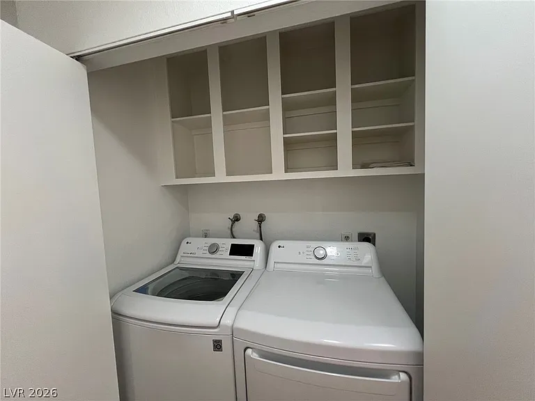 4348 Apex Dr — Photo 23