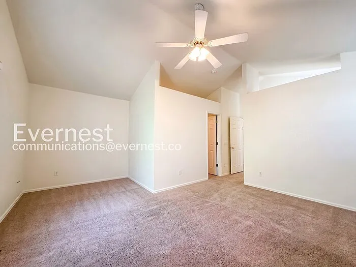 10545 Ashwood Ct — Photo 12