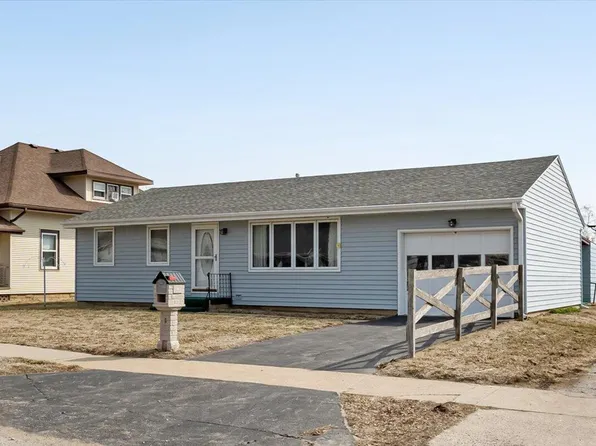 218 N 4th Ave, Logan, IA 51546