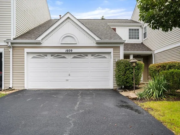 1609 Spaulding Rd, Bartlett, IL
