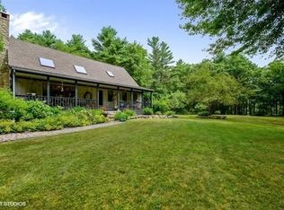 84 Long Plain Rd, Mattapoisett, MA 02739