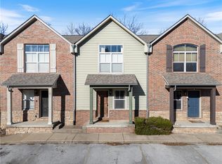 2212 Karrington Rdg APT D, Springdale, AR 72762