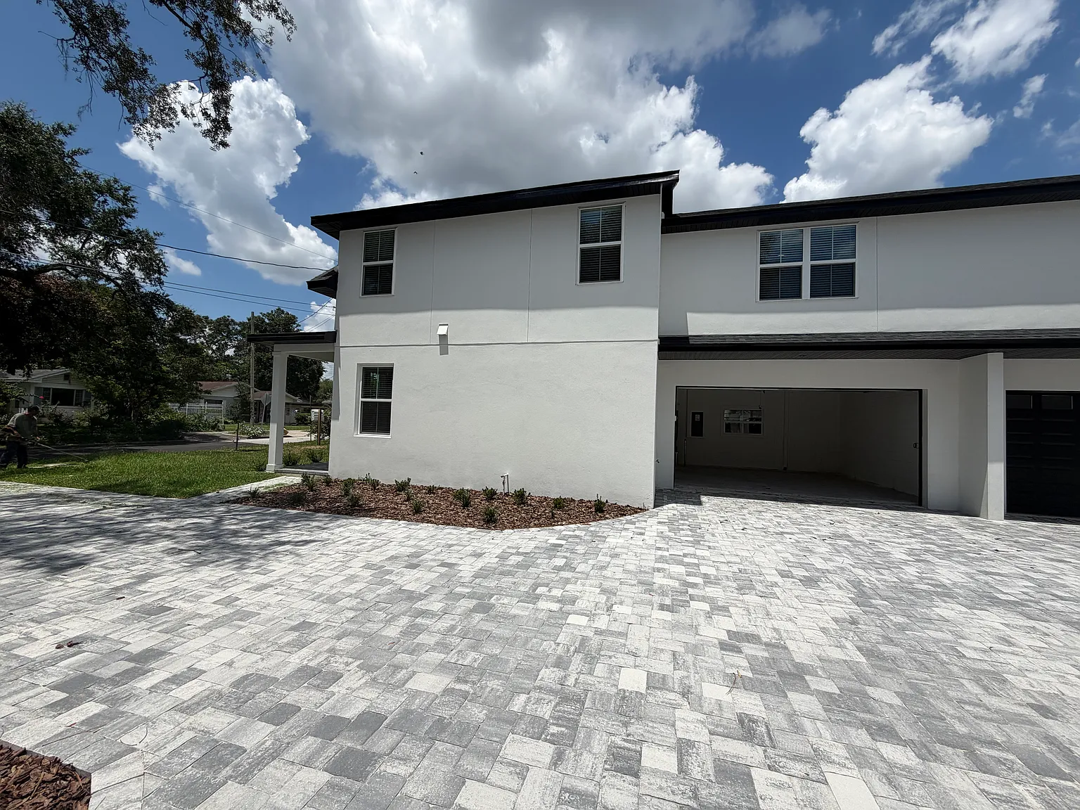 3 bed, 2.5 bath, 1761 sqft, $3,400 — Photo 2