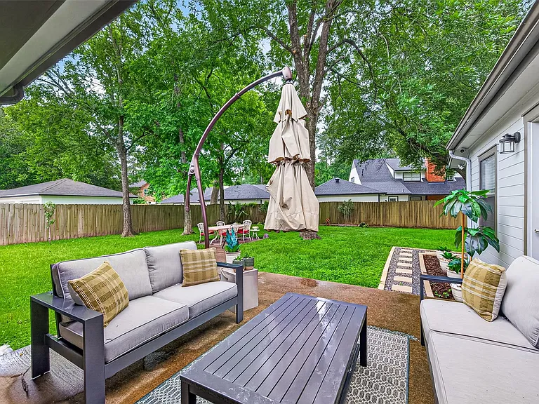 548 Brandon Rd — Photo 34