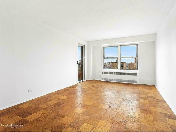 3rd image of 210 E Broadway APT H2007