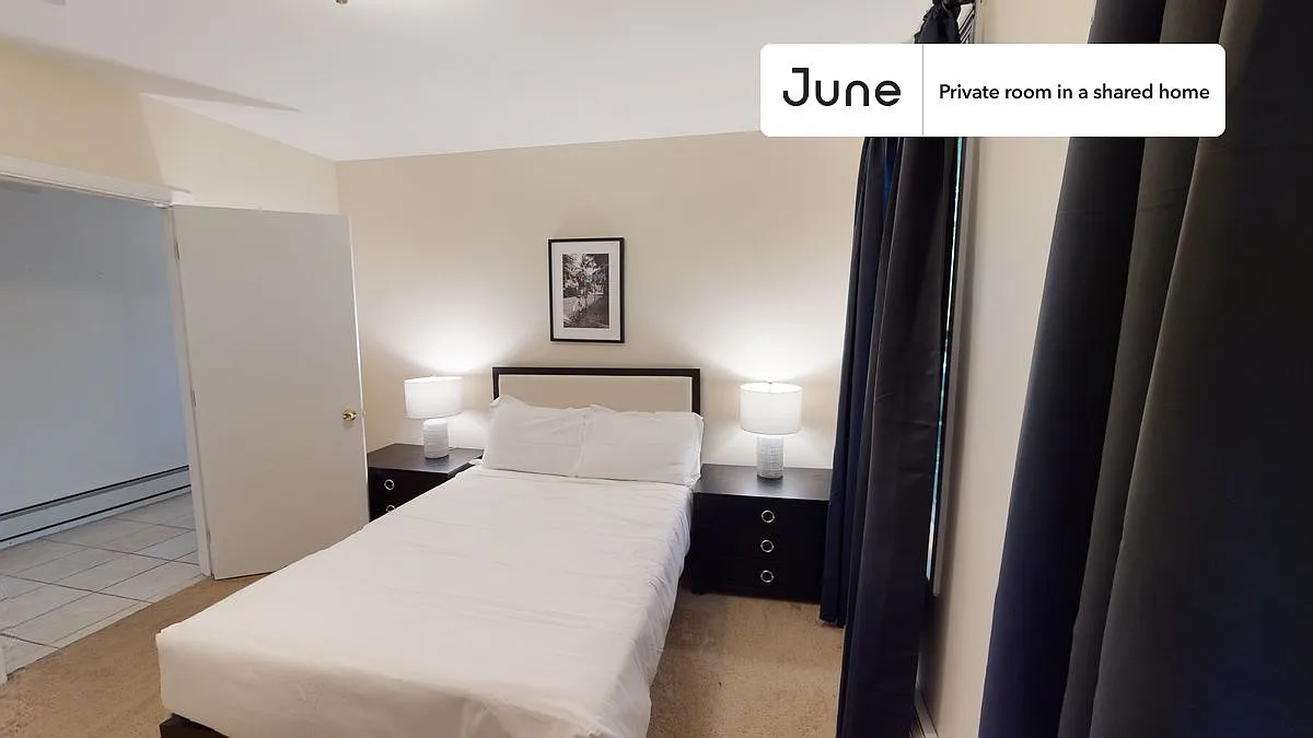 Full bedroom in 3 bed/1 bath home in Central Square (Cambridge) #1297 B — Photo 2