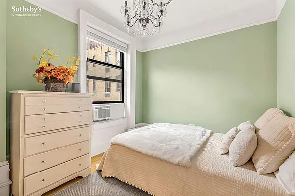 Sold by Sotheby's International Realty | media 21