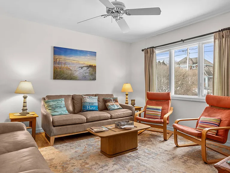 12 Sanger Pl — Photo 3