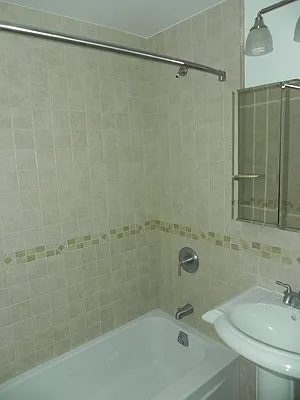 Rented by Stellar Management | media 10