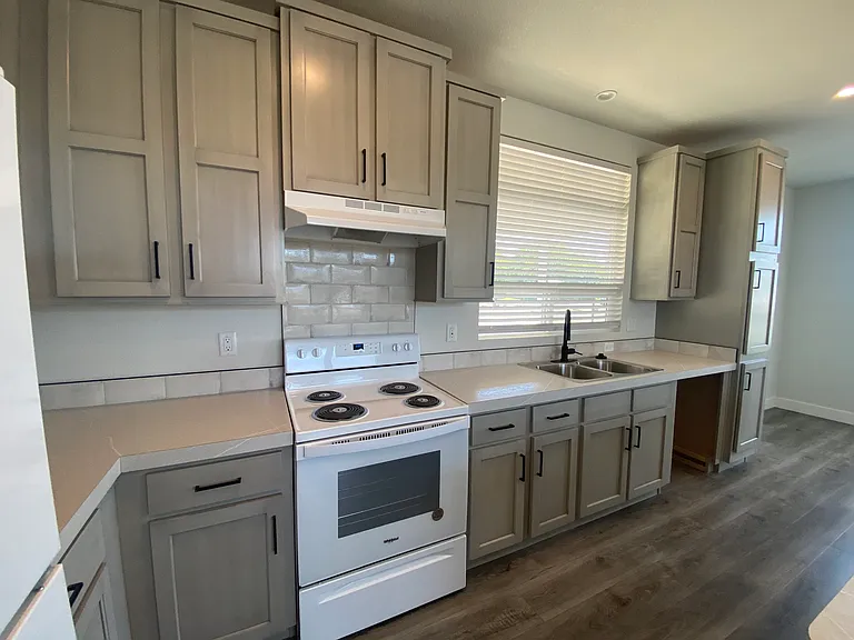 2920 Clark Rd #6L — Photo 8