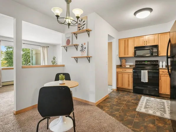 1014 Spaight St APT 5, Madison, WI 53703