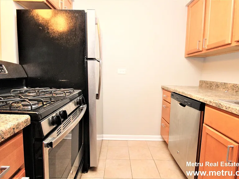 2714 N Mildred Ave #1 — Photo 7