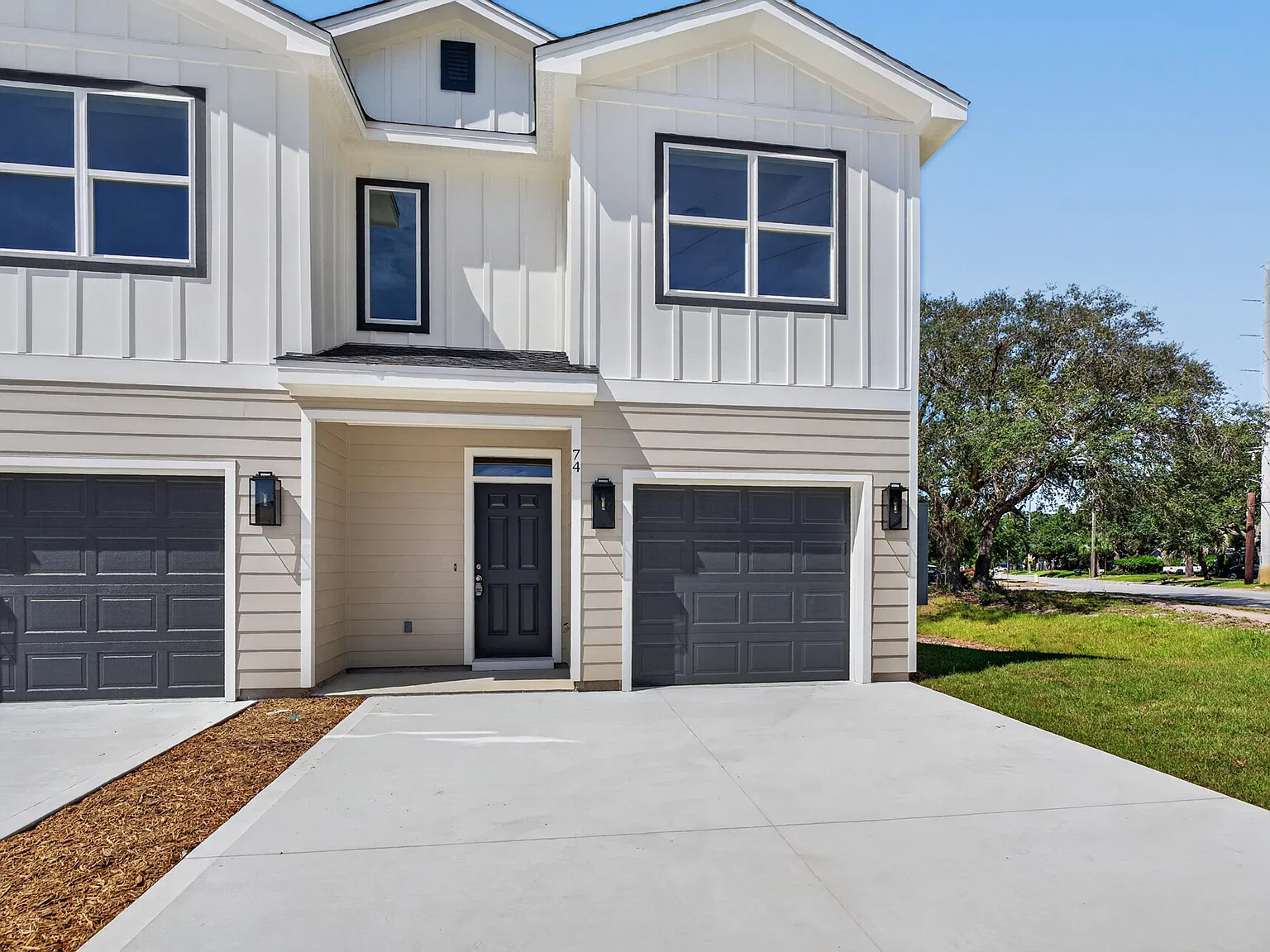 3 bed, 2.5 bath, 1780 sqft, $2,500 — Photo 2