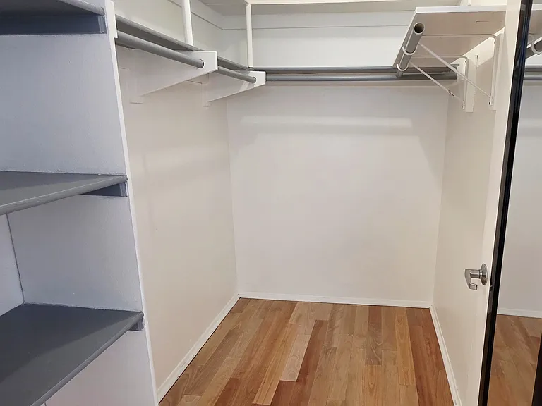 1230 N June St #217 — Photo 9