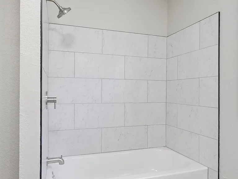 402 N Wall Ave — Photo 55