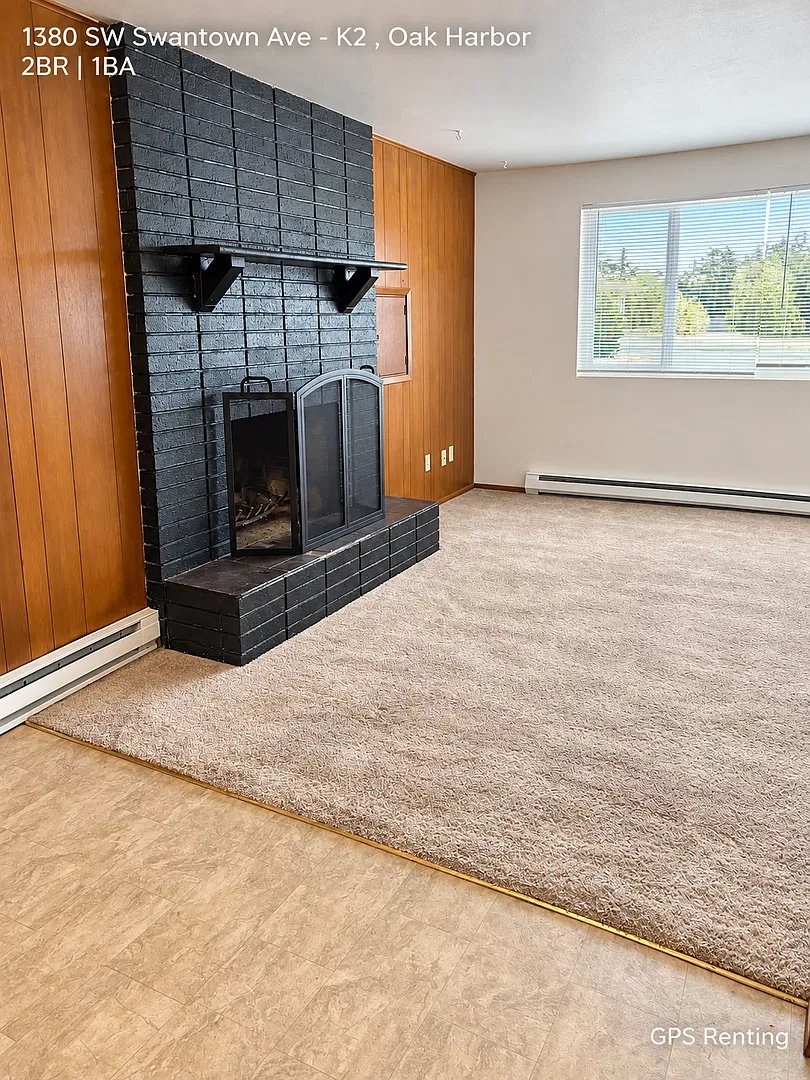 2-Bedroom, 1-Bathroom Home in Oak Harbor — Photo 4