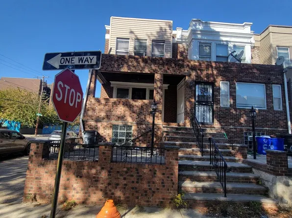 5661 Ridgewood St, Philadelphia, PA 19143