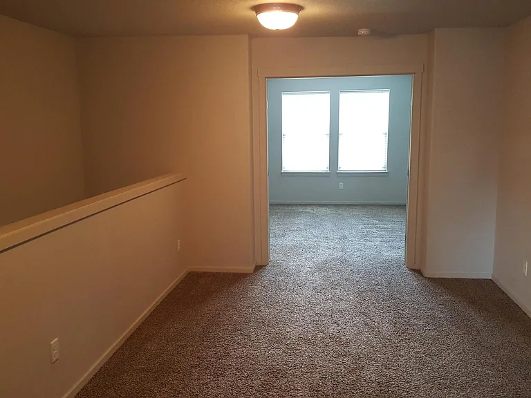 8203 NE 15th Ave — Photo 8