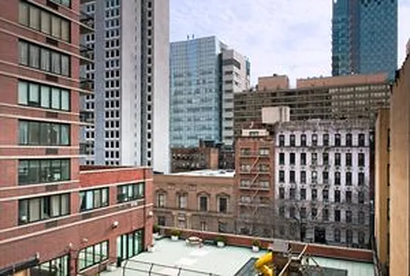 Sold by Douglas Elliman | media 15