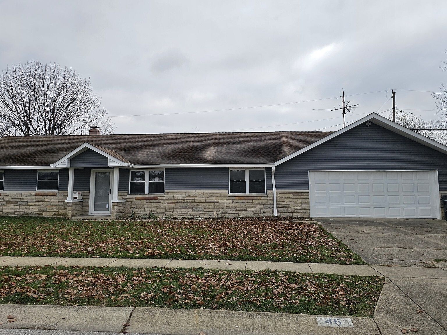 46 Crestview Dr, Greenwood, IN 46143 | Zillow
