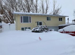 1807 8th Ave E, Williston, ND 58801