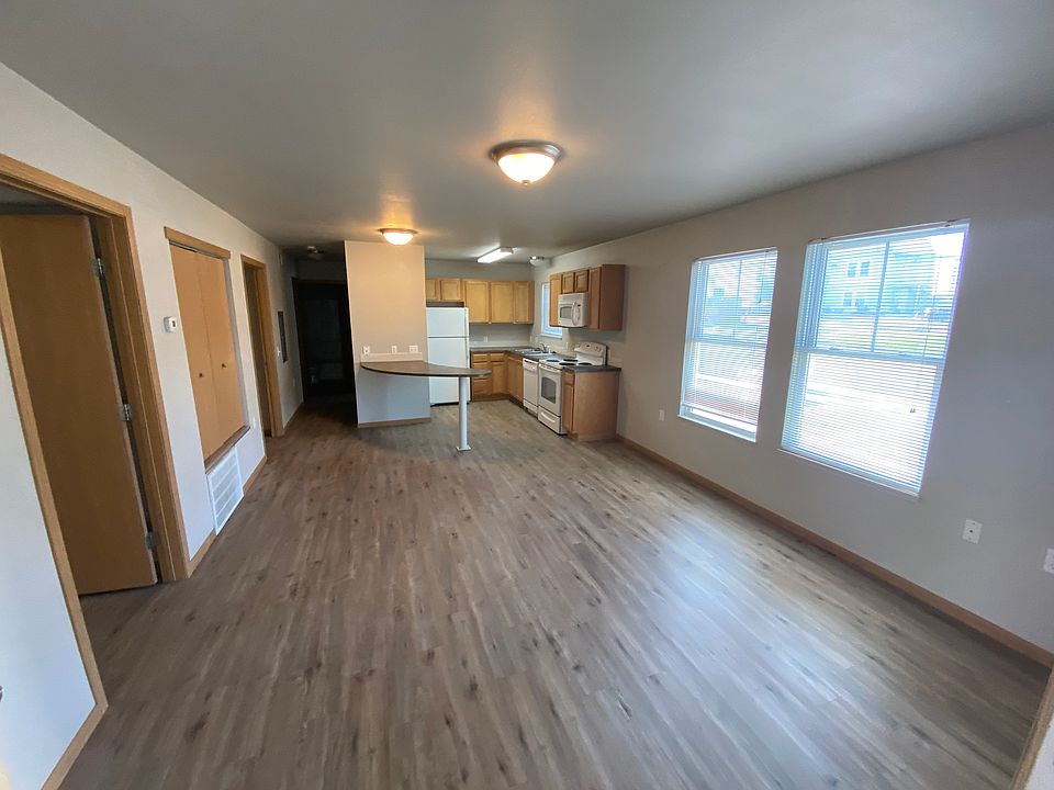 1st image of 429 Mitchell St #I3