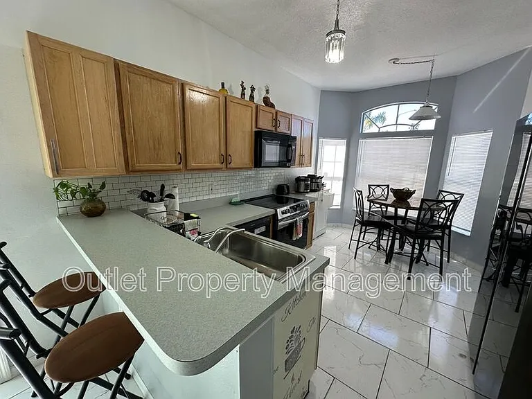 645 Majesty Dr — Photo 4