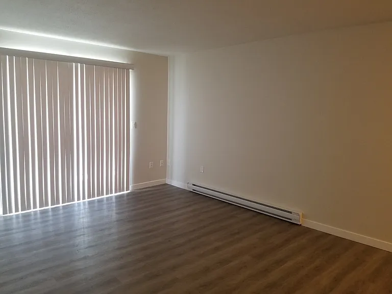 900 Fairview Rd #27 — Photo 10