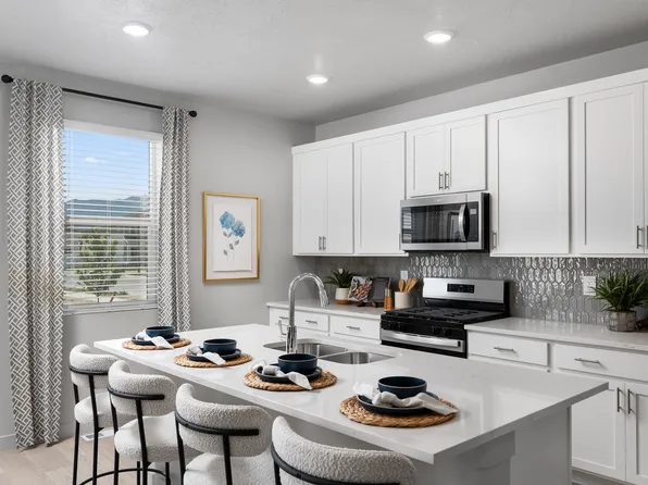 Pine Plan, Westwood Estates - New Phase