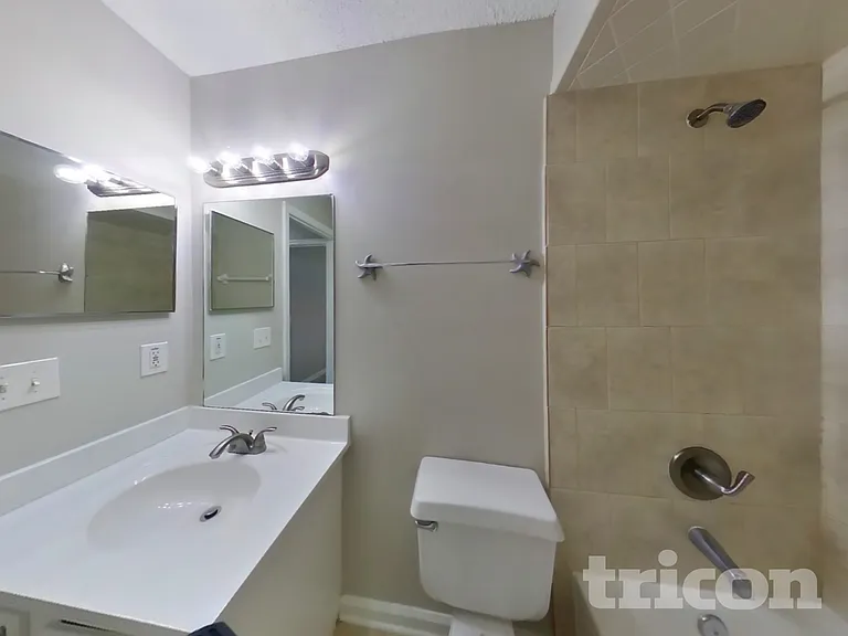 417 Filmore Dr — Photo 15