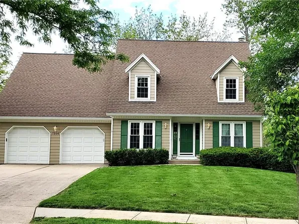 7304 W 114th Ter, Overland Park, KS 66210
