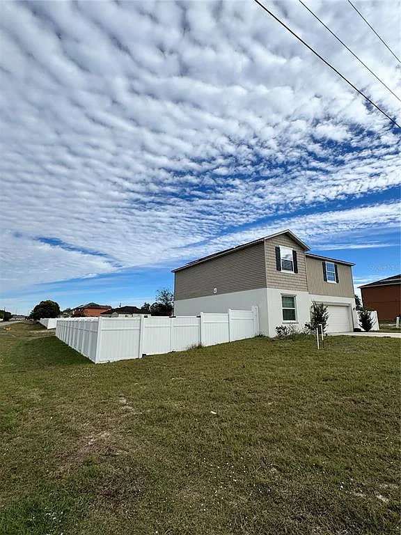 Building Photo - 803 James Dr