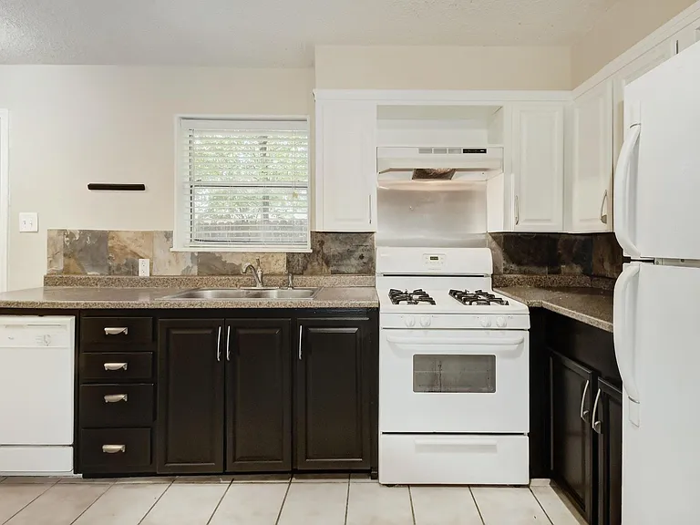 1704 E M Franklin Ave #B — Photo 10