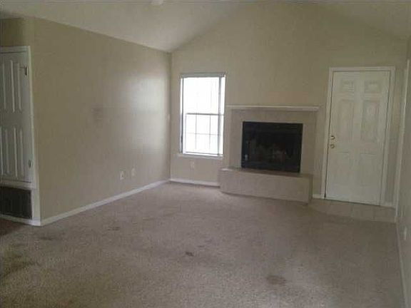 4th image of 6626 Hertz St