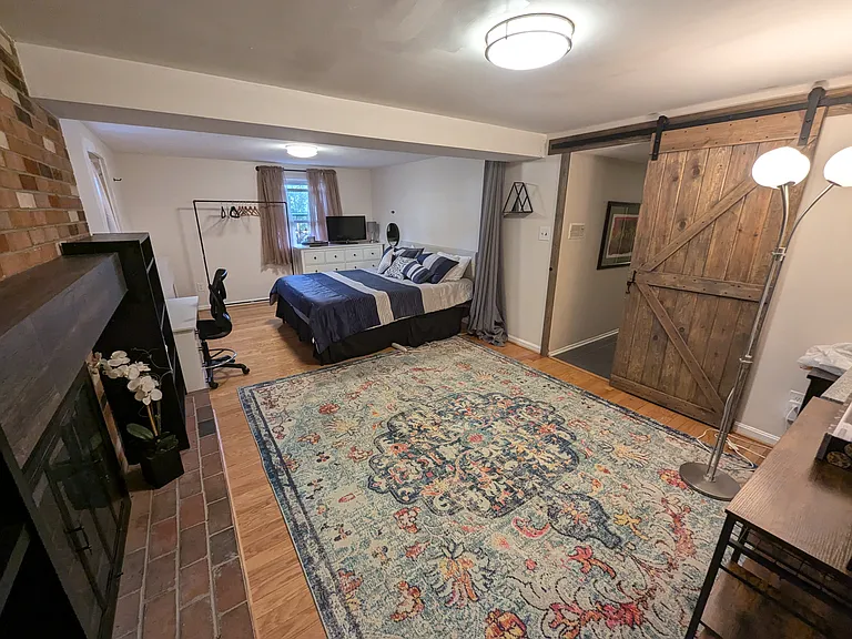 Ashbury Dr — Photo 2