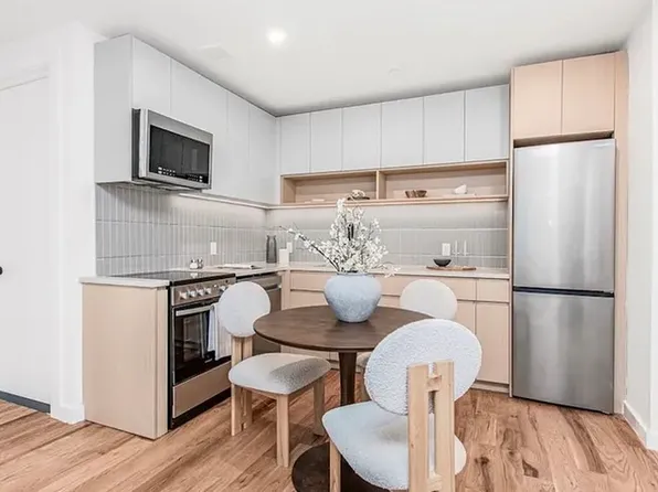 217 Cabrini Boulevard image 1 of 14