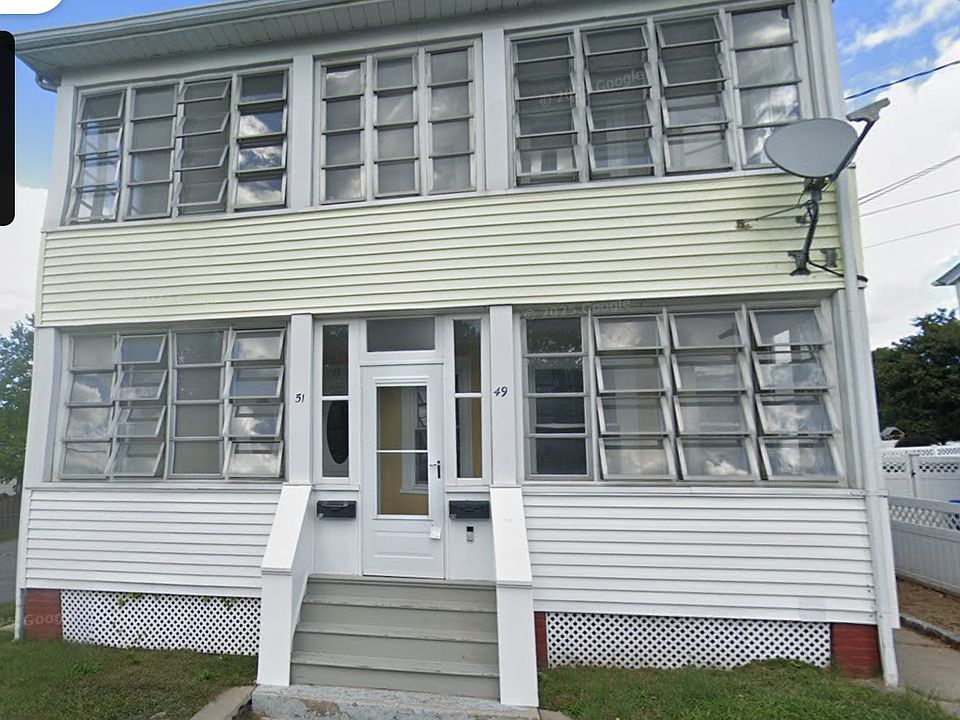 Building Photo 4