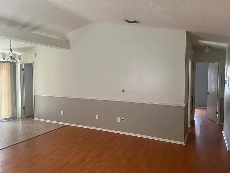 2314 E Crystal Lake Ave — Photo 7