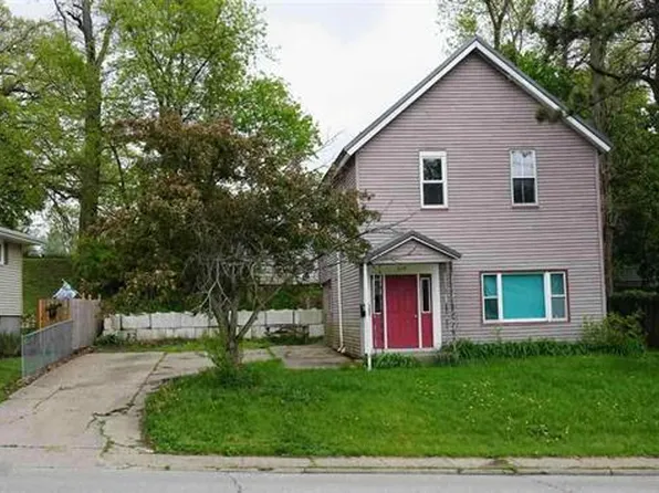 320 Parham St, Muscatine, IA 52761