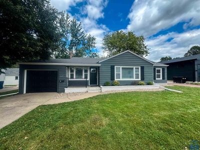 217 4th St SW, Orange City, IA, 51041