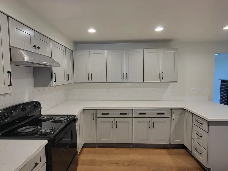 2480 Lund Ave SE — Photo 5