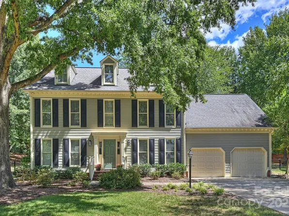 6605 Mays Chapel Ln, Charlotte, NC 28270